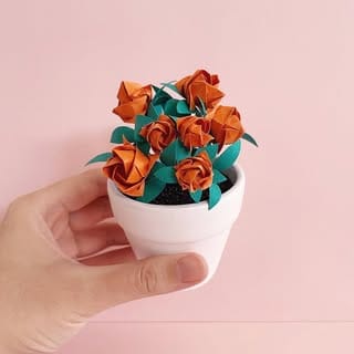 Elaine • Origami, Art & DIY influencer in Perth
