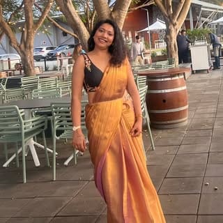 Priyanka Kapadia - Professional Henna Artist since 2016, Wedding & Events influencer in Brisbane