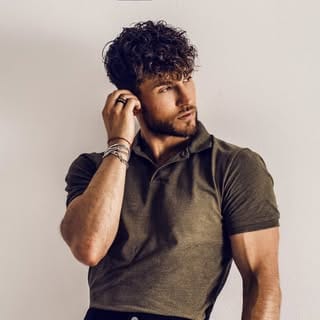 Adrián Verdú, Entertainment influencer in Barcelona