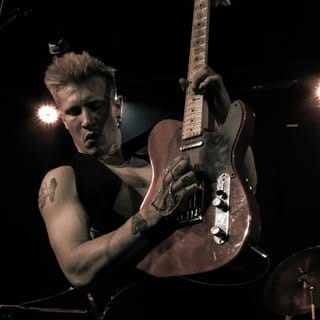 Fermin Sisti • Cantante | Guitarrista • FERNETO, Entertainment influencer in Valencia