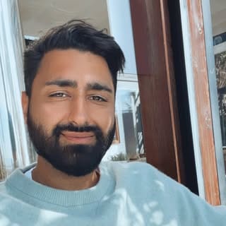 Arslan Korkchi, Dental Care influencer in Spain