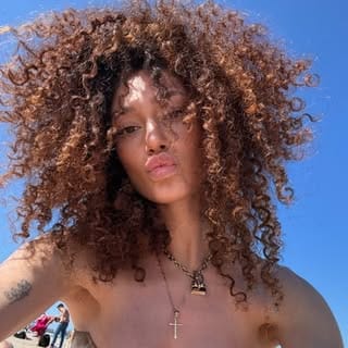 Tekla Tsverikmazashvili, Music & Artists influencer in Madrid