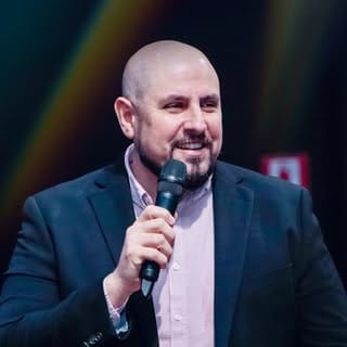 Pastor Juan Sanchis, Spirituality & Religion influencer in Madrid
