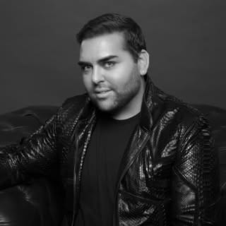 Ali Karoui, Art & DIY influencer in UAE
