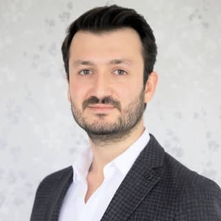 Hakan Özocak, Healthcare influencer in Istanbul