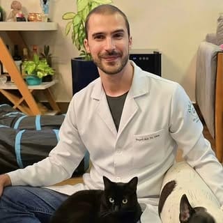 Romulo Micoli - Acupuntura Veterinária São Paulo, Pets influencer in São Paulo