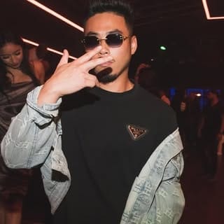 Koflows, Entertainment influencer in South Korea