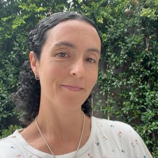 Debi Rocchetti - Mamá & Psicologa Perinatal, Mental Health influencer in Brazil