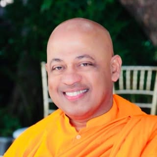 Bhante Devananda, Yoga & Meditation influencer in Turkey