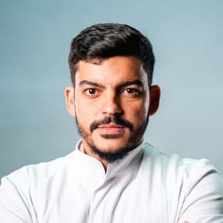 DR. JOÃO SEIXAS, Dental Care influencer in Brazil
