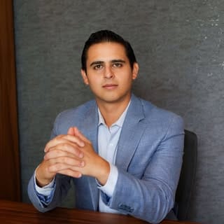 MANUEL MARTINEZ | INVESTOR REALTOR, Finance influencer in Houston