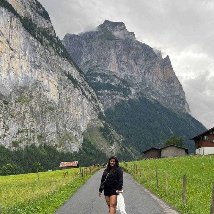 Minoli’s Vlogs 🇪🇸🇱🇰, Technology influencer in Spain