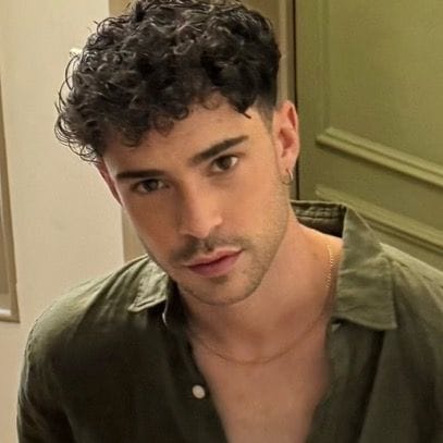 Alex, Art & DIY influencer in Spain