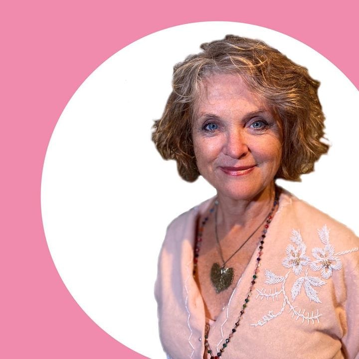 Annie O'Moon-Browning Author, Yoga & Meditation influencer in Australia