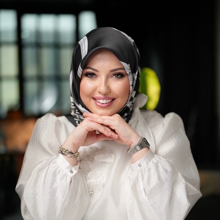 حمراء التركية 🇹🇷, Lifestyle influencer in Turkey