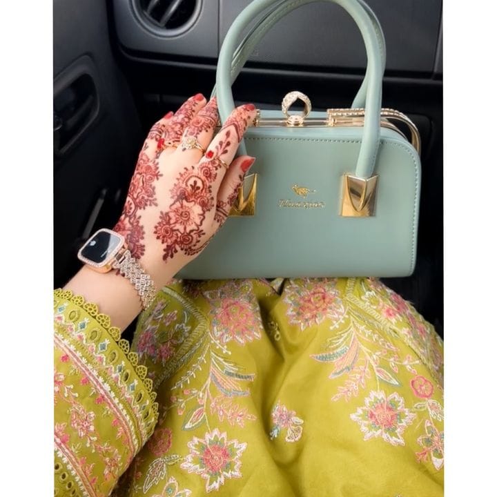 𝐌𝐮𝐐𝐚𝐝𝐚𝐬 𝐀𝐧𝐬𝐚𝐑𝐢🌸, Travel influencer in South Korea