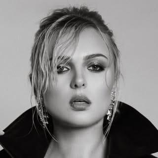 KATERYNA SHCHURENKO, Women Fashion influencer in Cannes