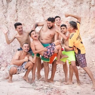 Fundo de Quintal OFC, Comedy influencer in Italy