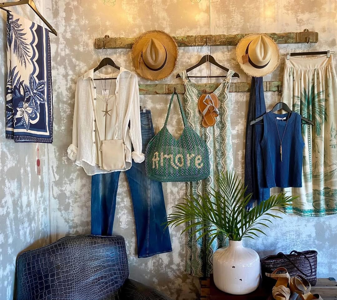 Post 3 by Enzo and Toto, Byron Bay 🇦🇺 on Instagram (image)