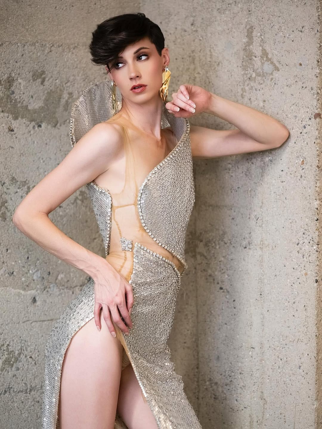 Post 5 by Haley Nikole • Model & L.A. Sneaker Girl 💋 on Instagram (carousel)