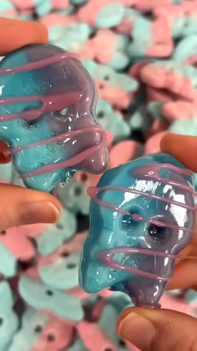 Post 3 by @puresugarcandy on Instagram (video)