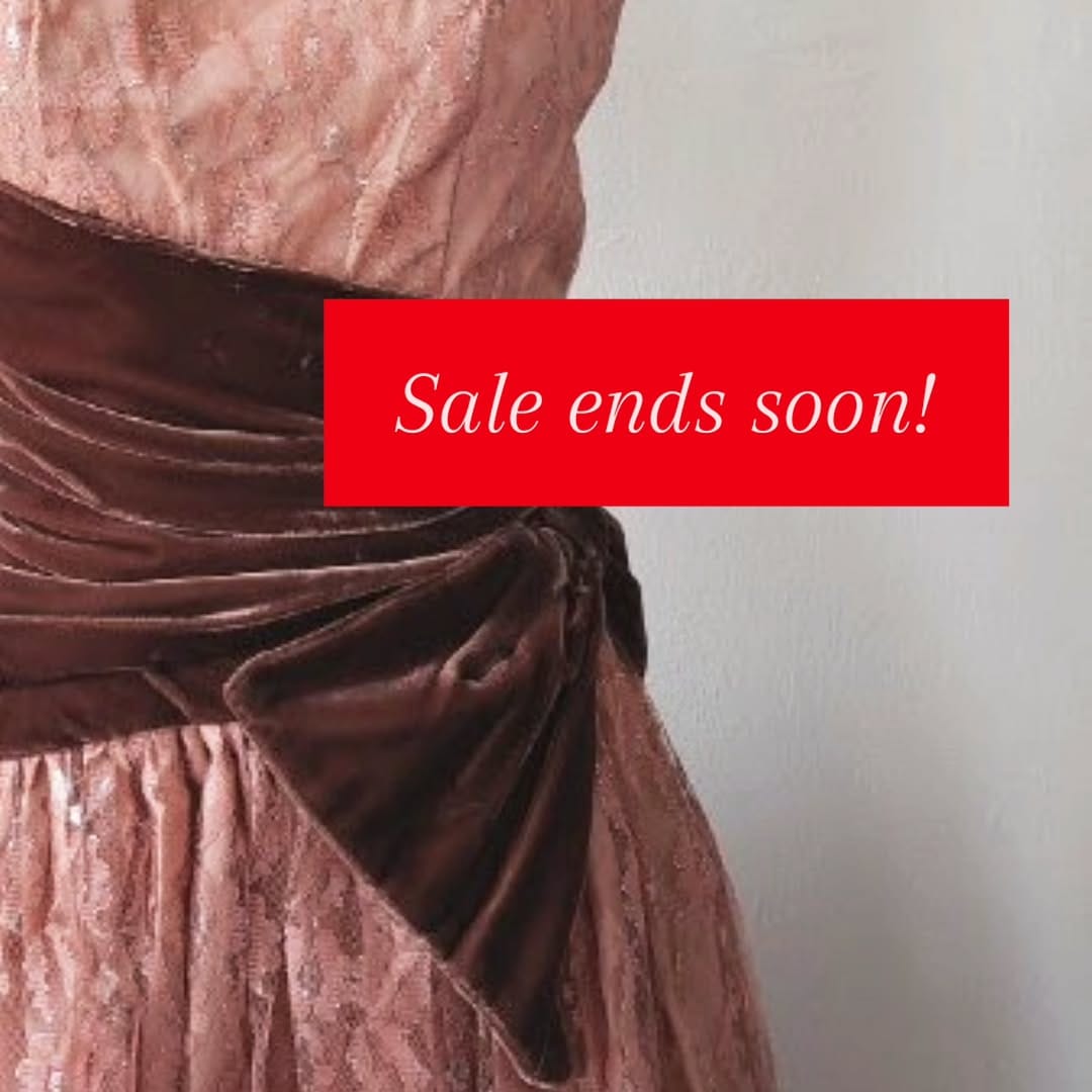 Post 10 by Vivian Vintage 8 | Antique & Vintage Fashion / Clothing on Instagram (image)