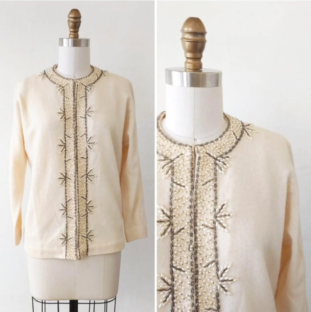 Post 12 by Vivian Vintage 8 | Antique & Vintage Fashion / Clothing on Instagram (image)