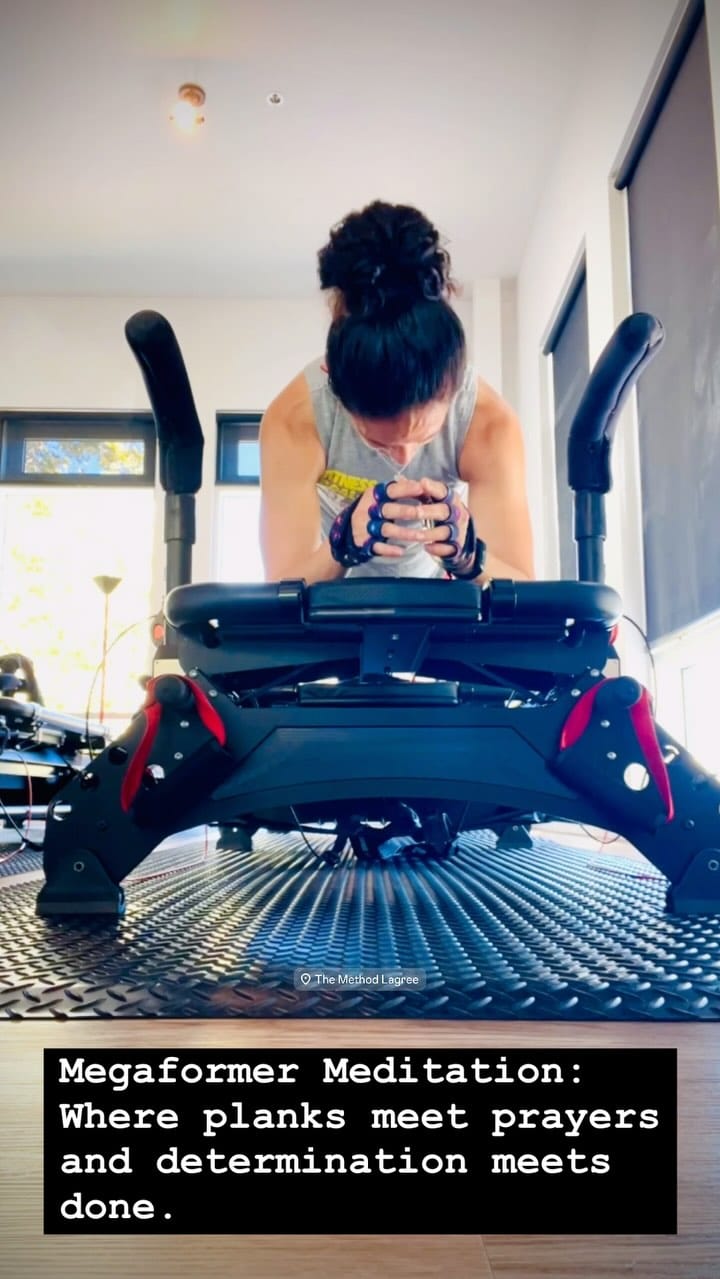 Post 4 by 𝐆-𝐋𝐎𝐕𝐄𝐒 on Instagram (video)