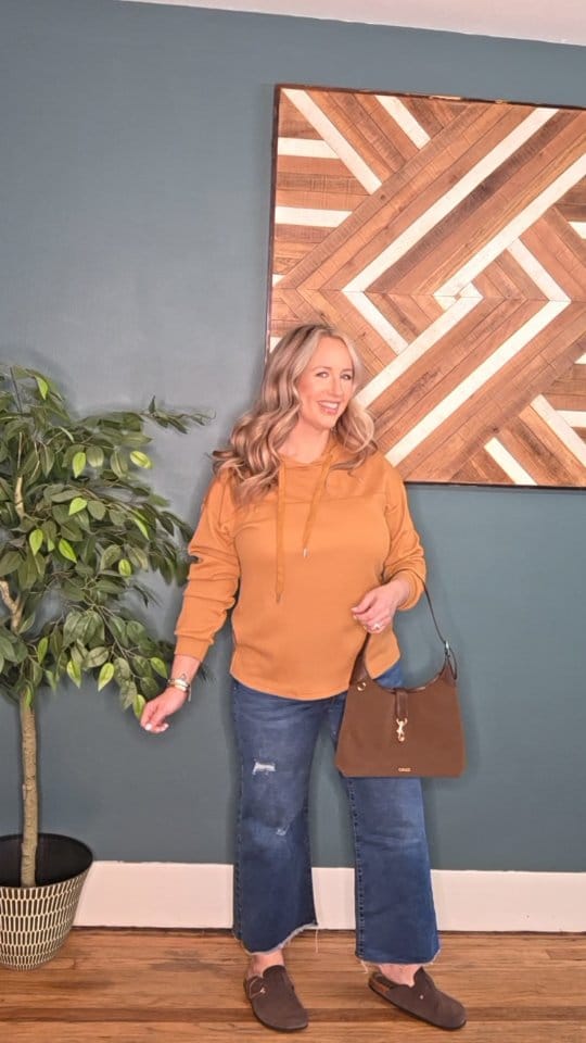 Post 3 by Chelsea Brown on Instagram (video)