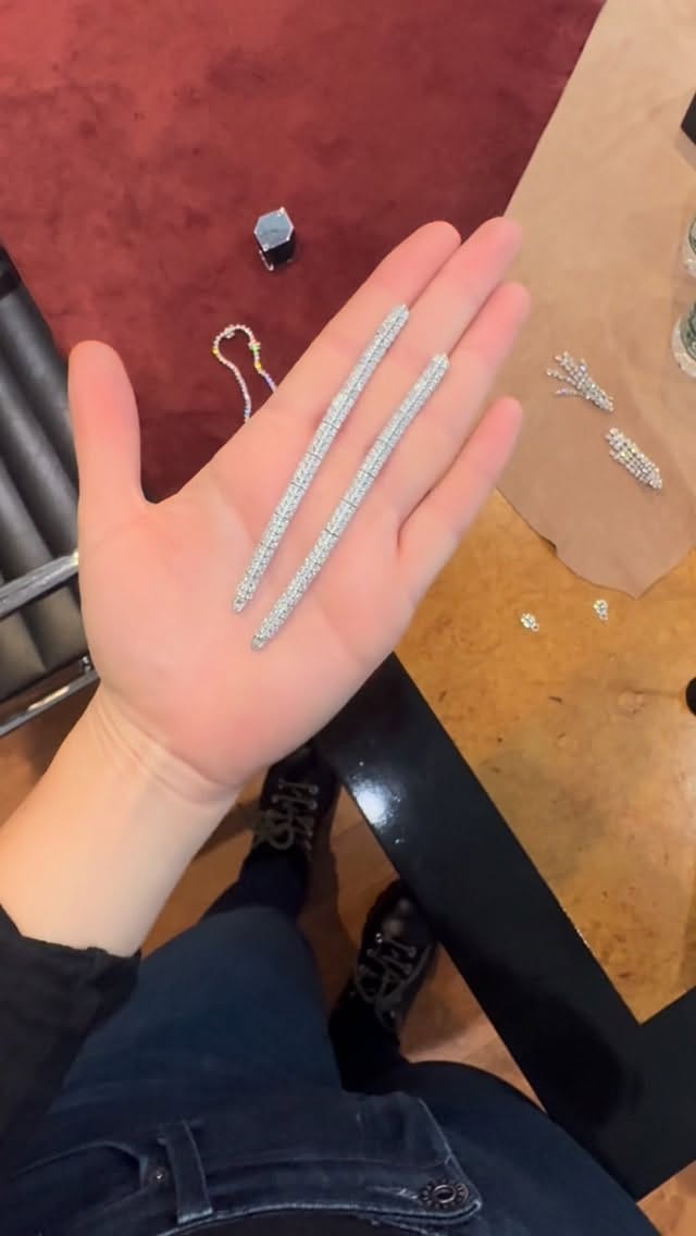 Post 6 by ZARIG on Instagram (video)