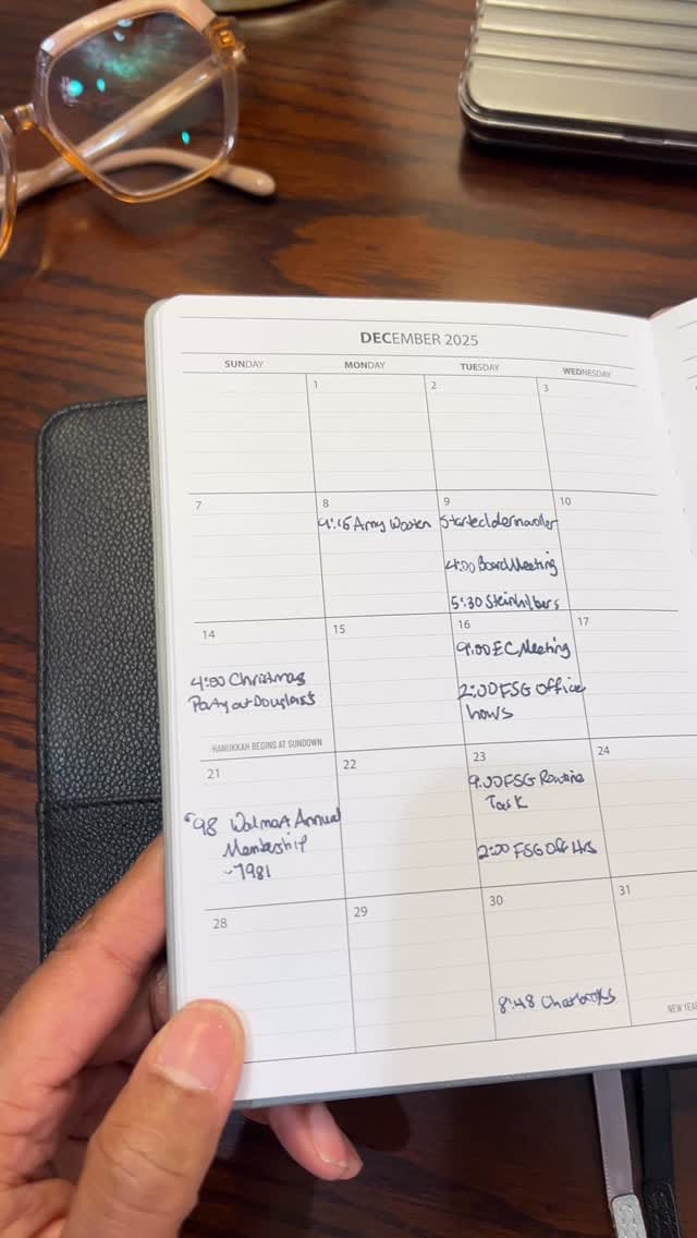 Post 5 by Tonya Plans 🖤 Planners on Instagram (video)