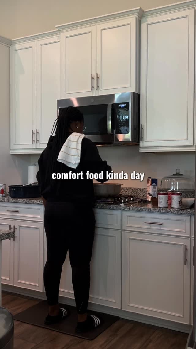 Post 7 by Desirae Shanice on Instagram (video)