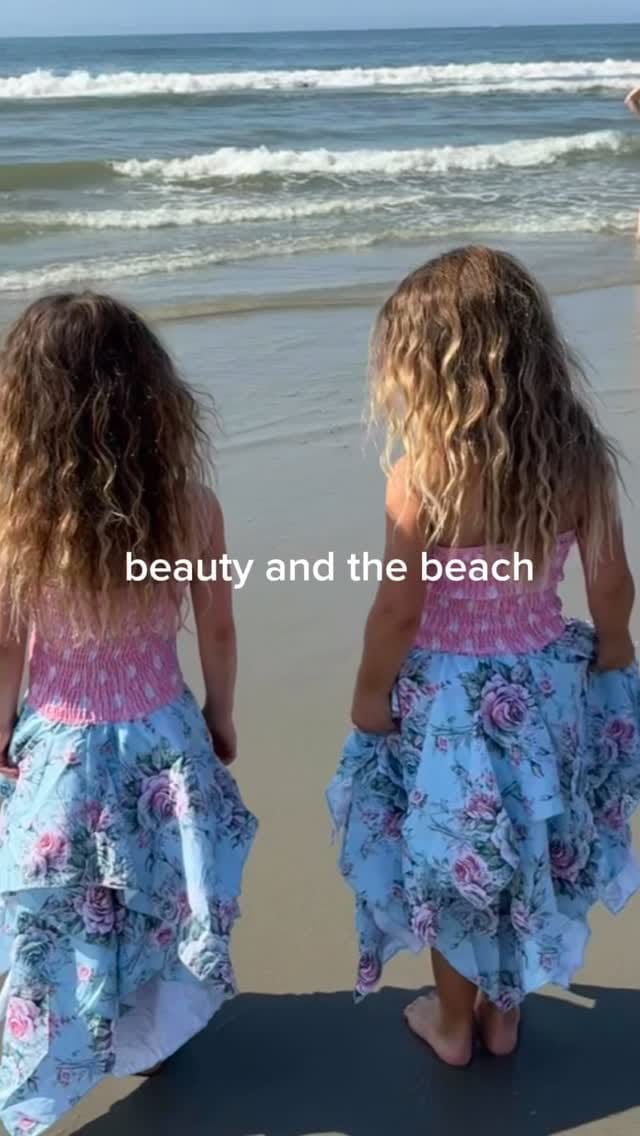 Post 11 by jackie ♡ | twins · beach on Instagram (video)