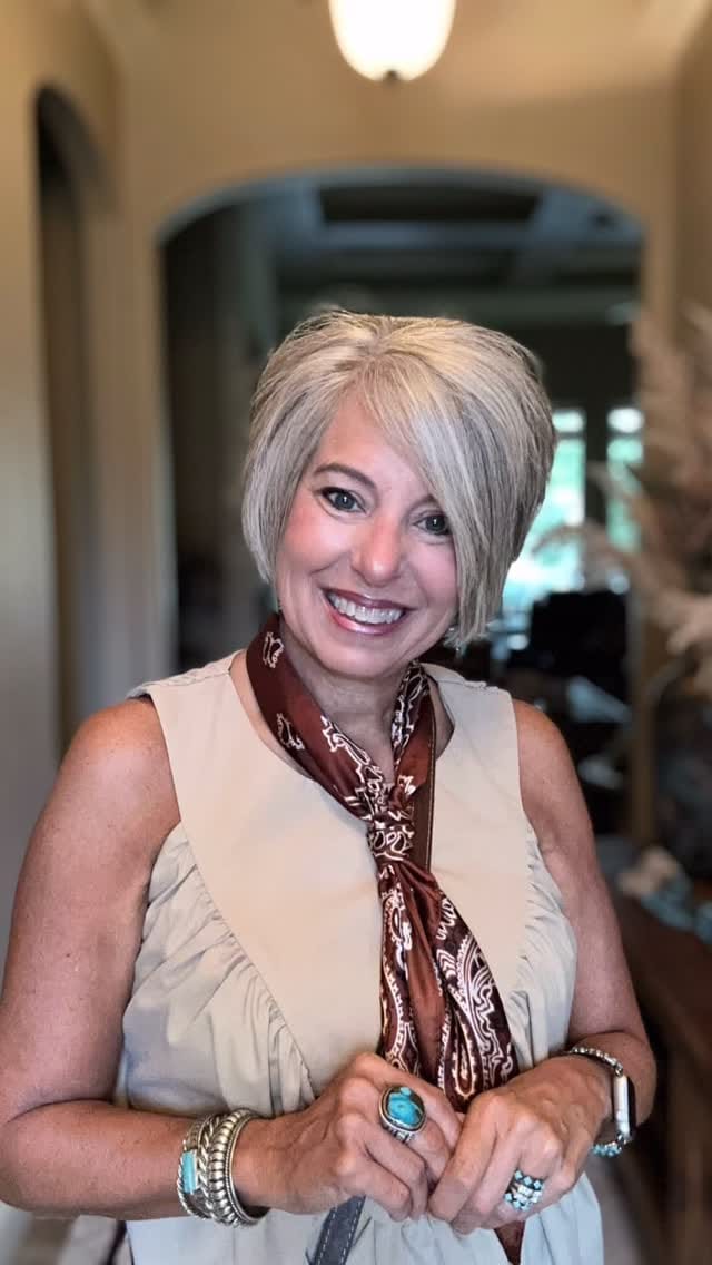 Post 10 by Kim l Cowgirl Style for Real Life on Instagram (video)