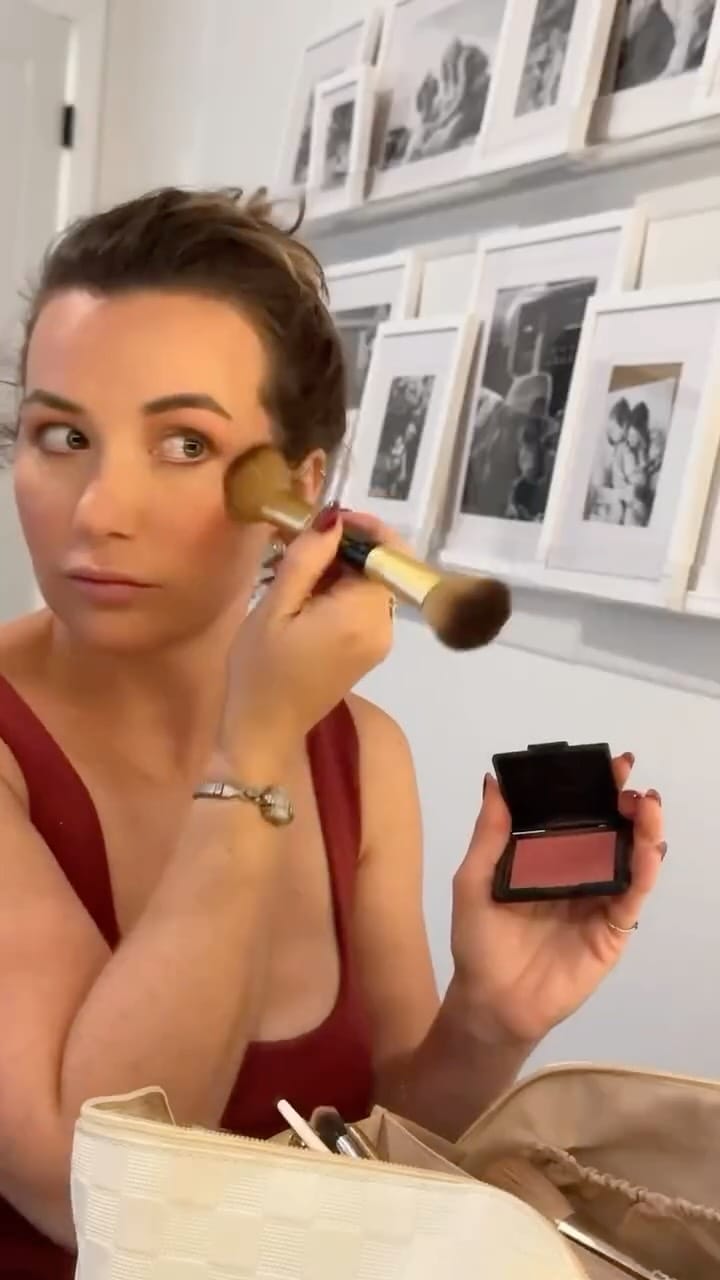 Post 8 by CHRISTINAN ALBIN on Instagram (video)