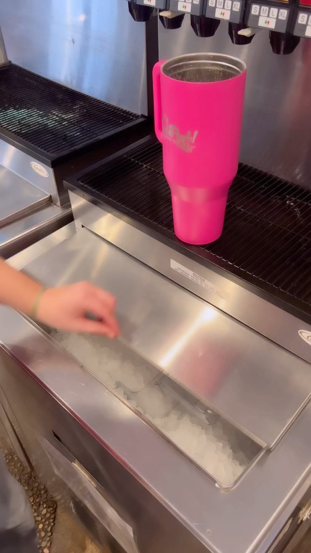 Post 1 by Bizzy Sewing Apparel (Amber aka Bizzy) on Instagram (video)