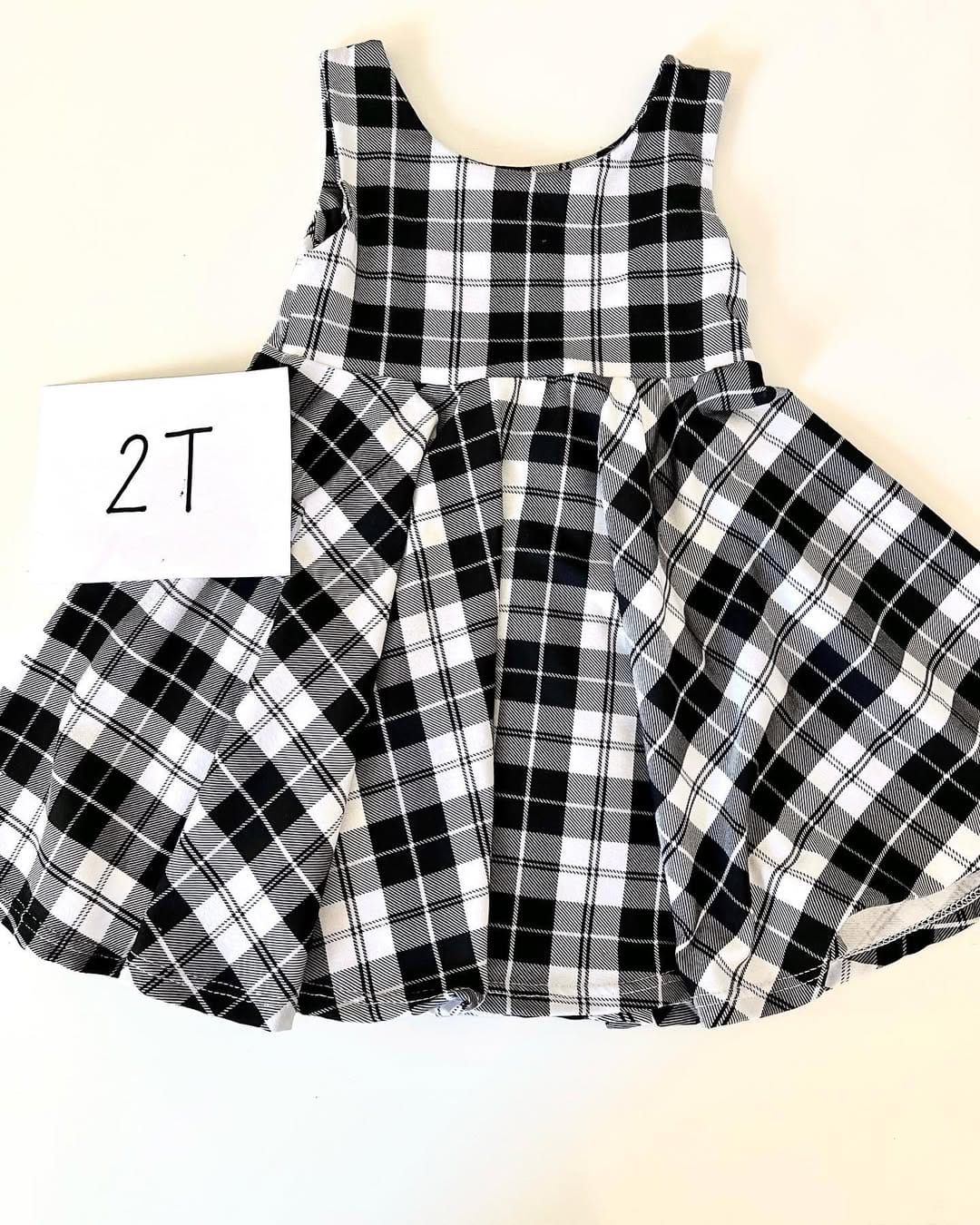 Post 4 by Bizzy Sewing Apparel (Amber aka Bizzy) on Instagram (image)