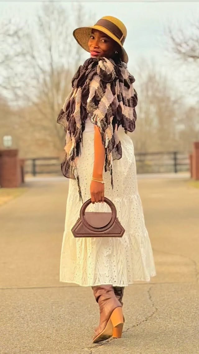 Post 3 by Swabra|Petite fashion on Instagram (video)