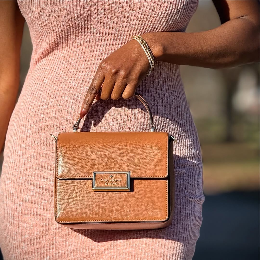 Post 7 by Swabra|Petite fashion on Instagram (carousel)