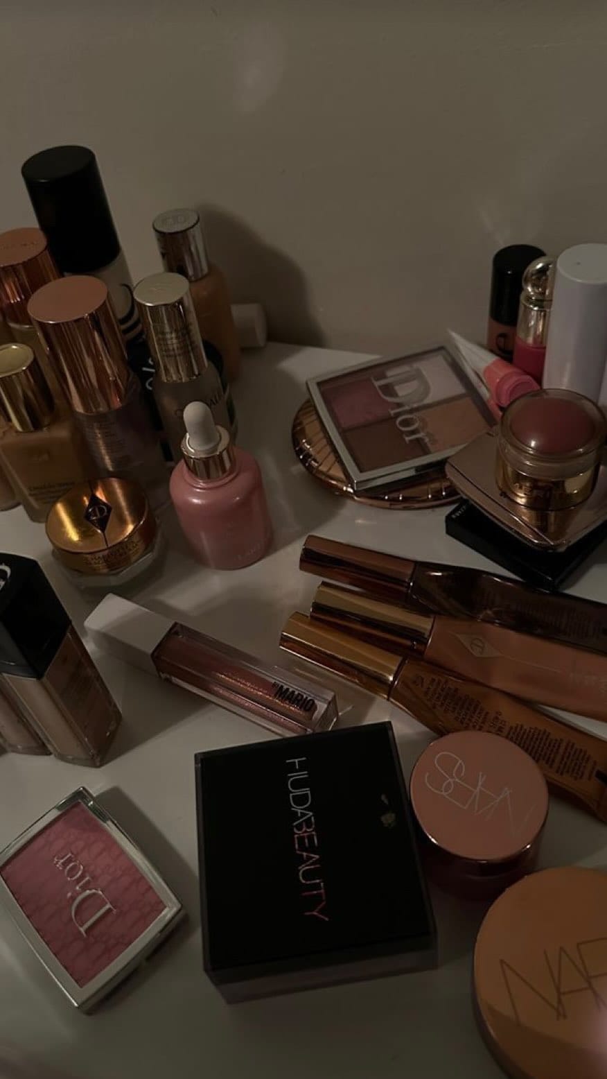 Post 6 by Emesha J. on Instagram (video)