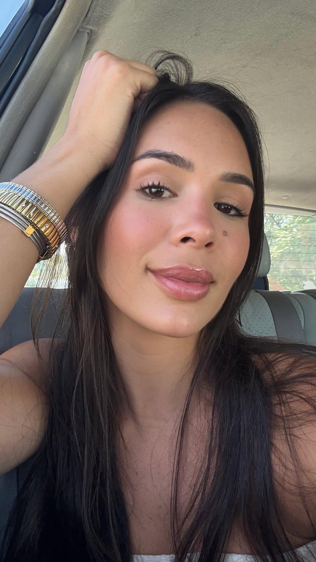 Post 8 by Deborah Amorim on Instagram (video)