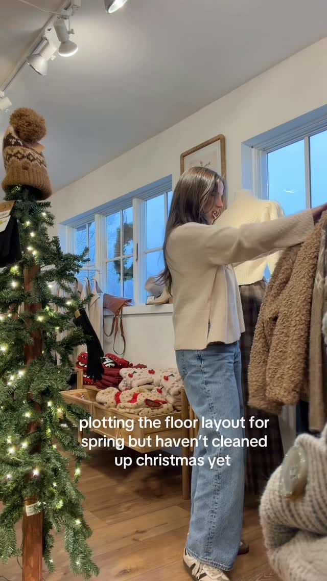 Post 6 by Home Decor, Gifts & Boutique on Instagram (video)