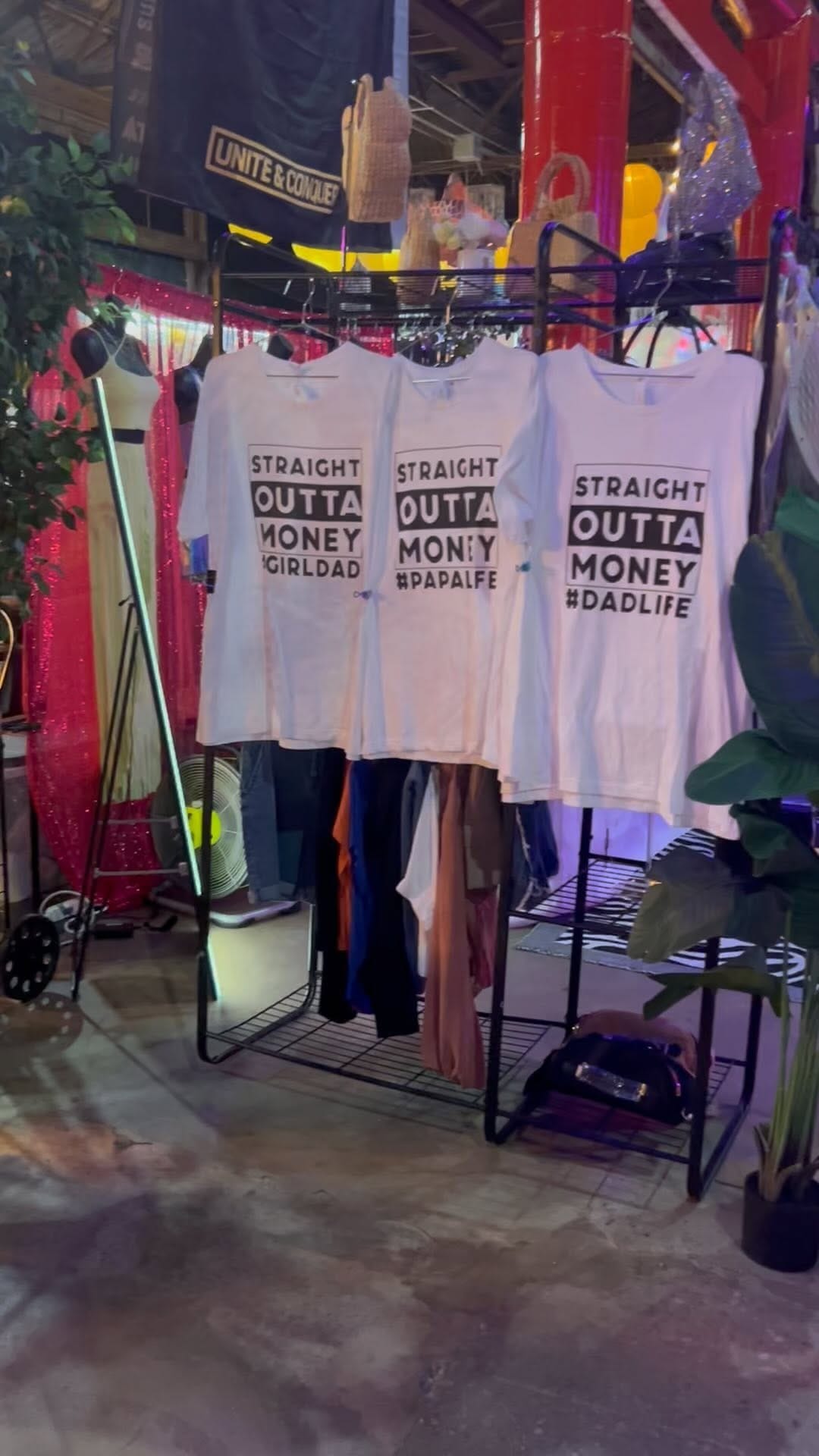 Post 9 by Women’s Online Boutique on Instagram (video)