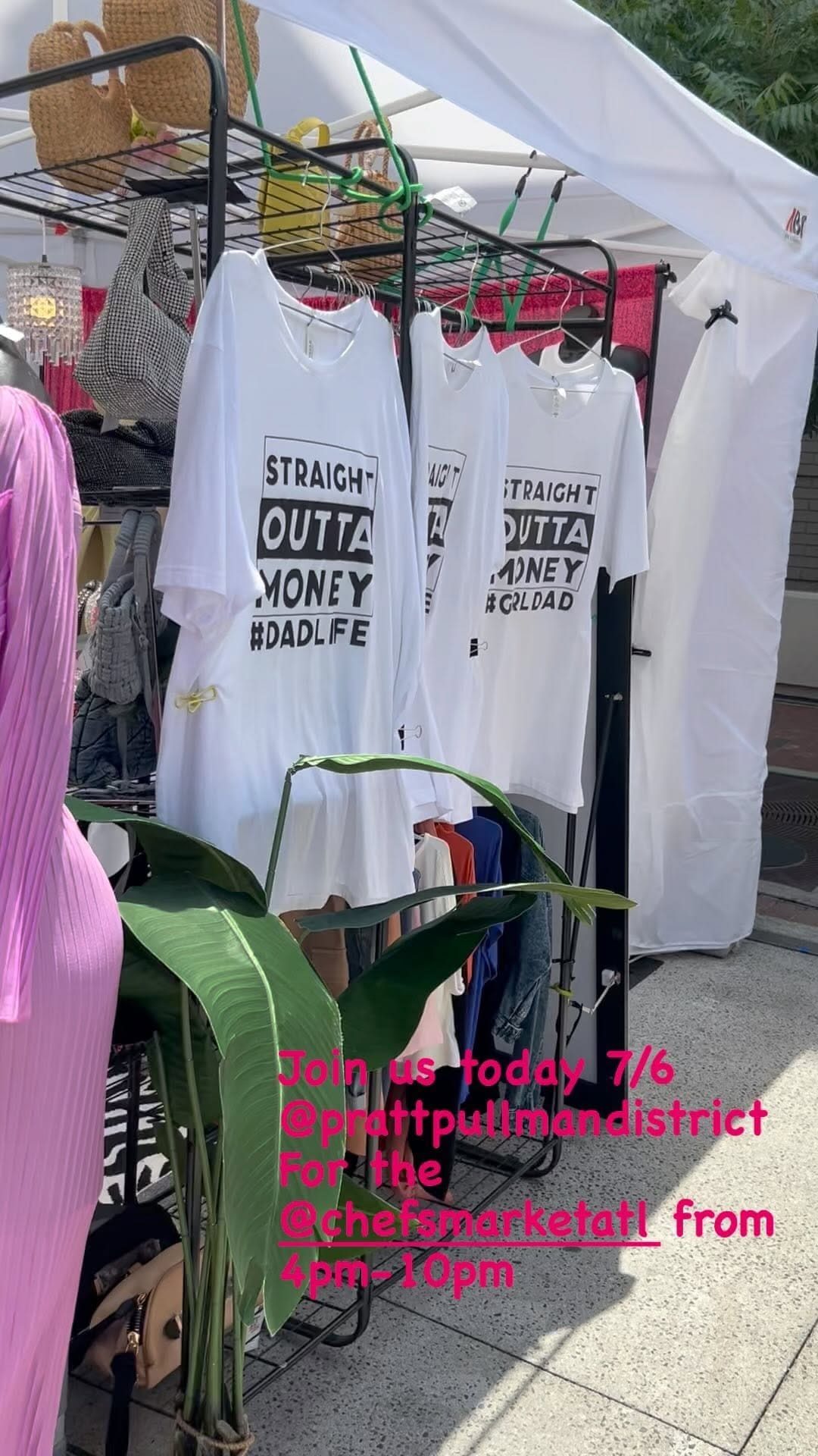 Post 10 by Women’s Online Boutique on Instagram (video)