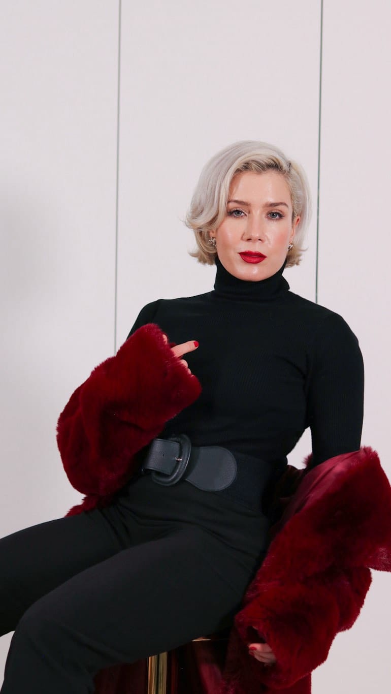 Post 10 by riva 💋 fashion model / style expert on Instagram (video)