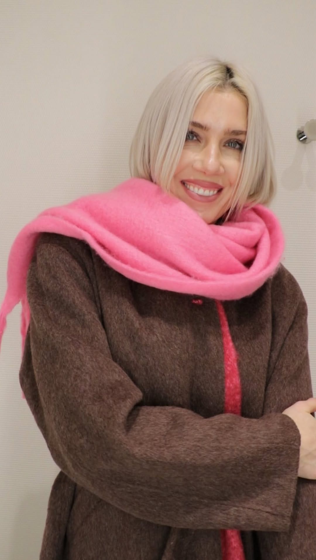 Post 2 by riva 💋 fashion model / style expert on Instagram (video)