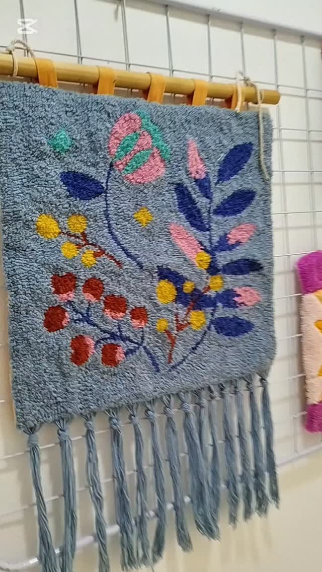 Post 8 by Bella Aborigen on Instagram (video)