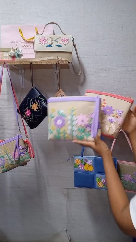 Post 9 by Bella Aborigen on Instagram (video)