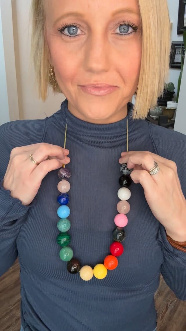 Post 11 by 𝓁𝒶 𝓁𝓊𝓂𝒾è𝓇𝑒 NY on Instagram (video)