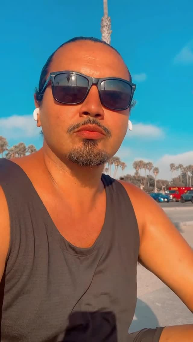 Post 1 by 𝕷𝖔𝖚𝖎𝖊🔥 on Instagram (video)